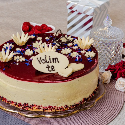 Valfresco domaća torta s malinama za 15 osoba (2 kg)
