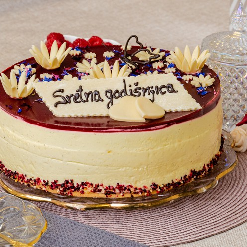 Valfresco domaća torta s malinama za 15 osoba (2 kg)