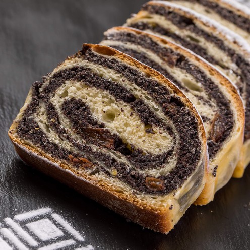 Domaća makovnjača (1 kg)